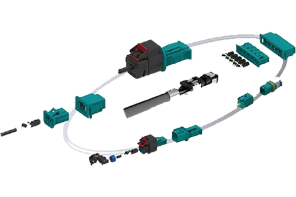 傳感器線束通常由多根電線和連接器組成，這些電線根據(jù)傳感器的類型和功能而有所不同。例如，壓力傳感器線束通常包括壓力傳感器、信號(hào)轉(zhuǎn)換器和信號(hào)連接器等。在傳感器線束中，信號(hào)轉(zhuǎn)換器將傳感器的信號(hào)轉(zhuǎn)換為適當(dāng)?shù)碾娦盘?hào)，以便傳輸?shù)狡渌娮釉O(shè)備中。
